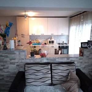 Čavle, 100m2, etaža, 3s+db, balkon + dodatni objekt