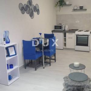 ČAVLE, CERNIK - Kuća od 270m2 sa 3 stana, konobama i velikom okućnicom