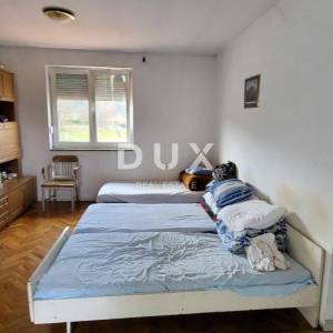 ČAVLE - Kuća sa 6 apartmana i 2 poslovna prostora