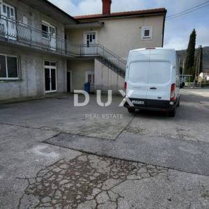 ČAVLE - Kuća sa 6 apartmana i 2 poslovna prostora