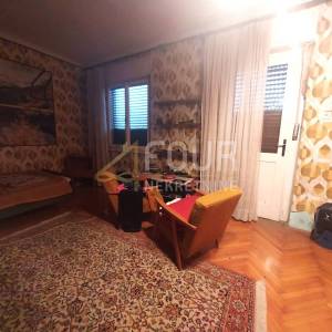 Čavle, samostojeća kuća 400m2, garaža, okućnica