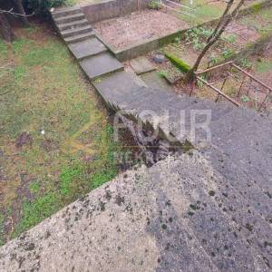 Čavle, samostojeća kuća 400m2, garaža, okućnica