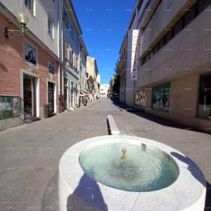 Centar ! 50 metara do Giardina. Ciscuttijeva ulica, Pula.