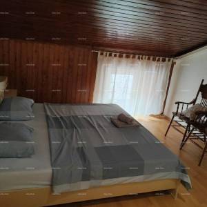 Centar Pule ! Pješačka zona. 200  metara do Zlatnih vrata.