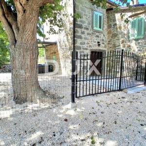 CENTRALNA ISTRA - Savršeno skrovište u srcu Istre – autentična kamena ljepotica s novom dušom
