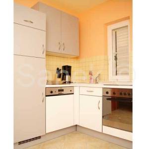 Četverosoban apartman-Novalja