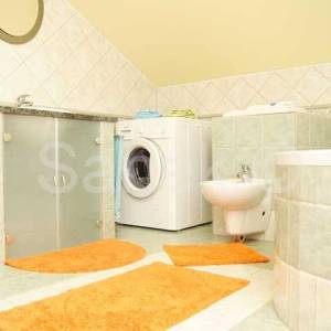 Četverosoban apartman-Novalja