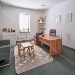 Četverosobni stan na vrhunskoj lokaciji u Zadru 106m2, za stanovanje, najam ili 