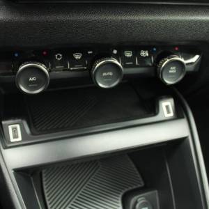 Citroen C4 1.2 Puretech *NAVIGACIJA, KAMERA*