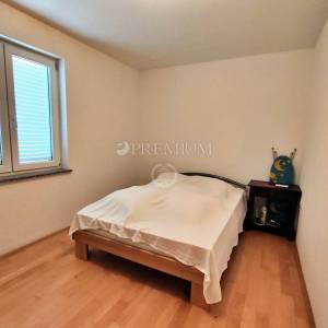 Čižići, apartman na 1.katu s djelomičnim pogledom na more!