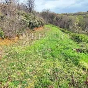 Čižići, građevinsko zemljište, površine 2542 m2!