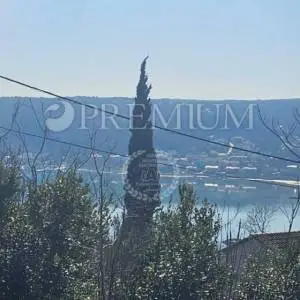 Čižići, prodaja građevinskog zemljišta s pogledom na more!