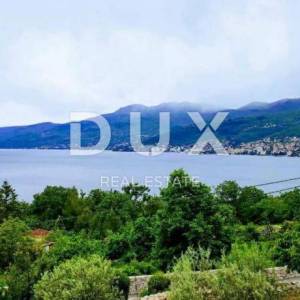 COSTABELLA, BIVIO- građevinski teren 7100m2 sa pogledom na more za poslovno- stambenu ili stambenu zgradu – stanove / obiteljsk...