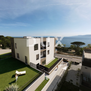 COSTABELLA, BIVIO, KANTRIDA - eksluzivan stan 101,87m2 prizemlje, 100m od mora, prekrasan pogled + okućnica 40m2- STAN 1