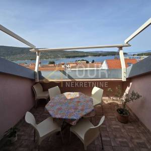 Cres, 131.97m2, 3s+db, pogled na more