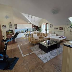 Cres, 131.97m2, 3s+db, pogled na more