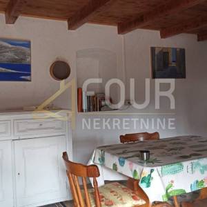 Cres, imanje od 76.054m2 s kućom