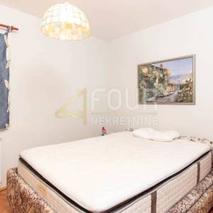 Crikvenica, 163.04m2, stan s terasom, 50m od mora