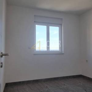 Crikvenica, 2s+db, 62.27m2, terasa, pogled na more