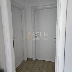 Crikvenica, 3s+db, 77.18m2, balkon + lođa, garaža
