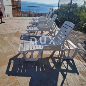 CRIKVENICA - 4 apartmana s bazenom i panoramskim pogledom