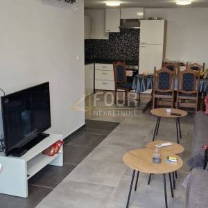 Crikvenica, 51.55m2, 1s+db, okućnica, pogled na more