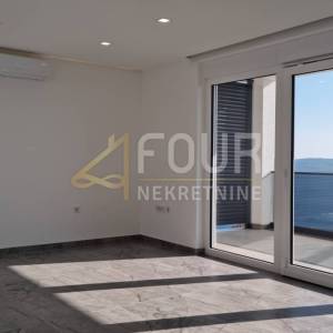 Crikvenica, 62.27m2, 2s+db, terasa, pogled na more