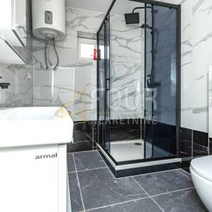 Crikvenica, 63.88m2, 3-sobni, adaptiran stan, lođa i balkon