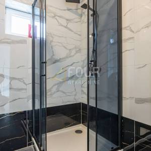 Crikvenica, 63.88m2, 3-sobni, adaptiran stan, lođa i balkon
