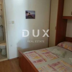 CRIKVENICA -  Apartmanska kuća  u blizini centra i plaže