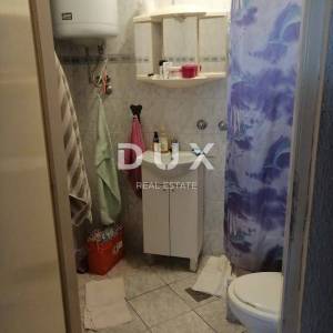 CRIKVENICA -  Apartmanska kuća  u blizini centra i plaže