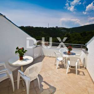 CRIKVENICA - Apartmanska kuća s bungalovom blizu centra