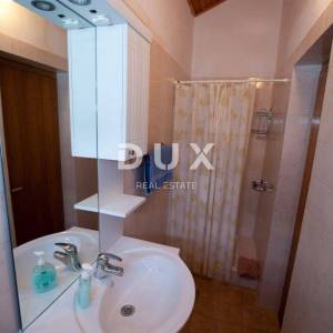 CRIKVENICA - Apartmanska kuća s bungalovom blizu centra