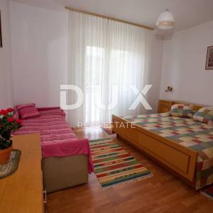CRIKVENICA - Apartmanska kuća s bungalovom blizu centra