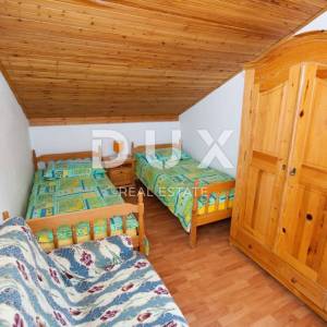 CRIKVENICA - Apartmanska kuća s bungalovom blizu centra