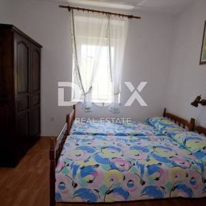 CRIKVENICA - Apartmanska kuća s bungalovom blizu centra