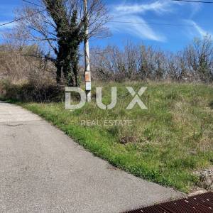 CRIKVENICA, BRIBIR - građevinsko zemljište 676 m2 uz asfaltiranu cestu za stambenu zgradu - stanove / apartmane / obiteljsku ku...