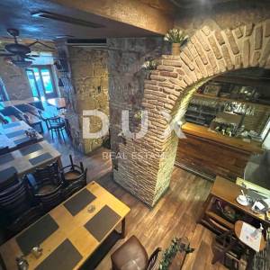 CRIKVENICA, CENTAR - poslovni prostor, restoran od 84,59 m2 na odličnoj lokaciji