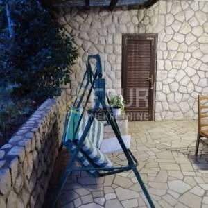 Crikvenica, Dramalj, 111.55m2, stan s okućnicom