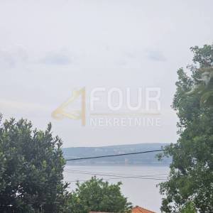 Crikvenica, Dramalj, 181m2, 3 apartmana + bungalov, okućnica, blizina mora