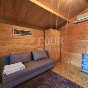 Crikvenica, Dramalj, 181m2, 3 apartmana + bungalov, okućnica, blizina mora
