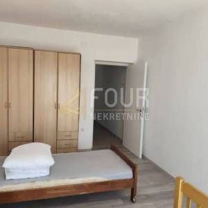 Crikvenica, Dramalj, 27.38m2, 1skl, terasa i okućnica 