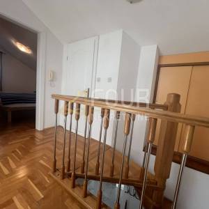 Crikvenica, Dramalj, 83.50m2, stan s galerijom, lođa, pogled na more