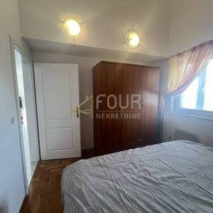 Crikvenica, Dramalj, 83.50m2, stan s galerijom, lođa, pogled na more