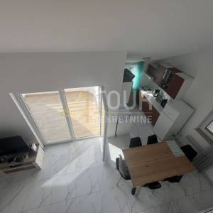 Crikvenica, Dramalj, 83.50m2, stan s galerijom, lođa, pogled na more