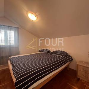 Crikvenica, Dramalj, 83.50m2, stan s galerijom, lođa, pogled na more