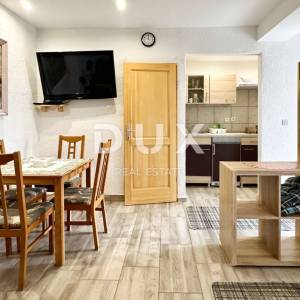 CRIKVENICA, DRAMALJ-Dva apartmana udaljena 100 metara od mora