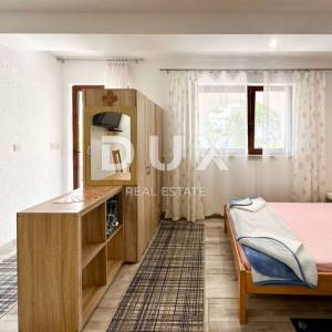 CRIKVENICA, DRAMALJ-Dva apartmana udaljena 100 metara od mora