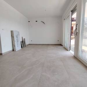 Crikvenica, Dramalj, dvoetažni, parking, bazen, 300m od mora S2