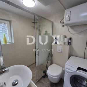 CRIKVENICA, DRAMALJ - kuća 115 m2 sa dva apartmana blizu mora, sniženo, prilika!!!